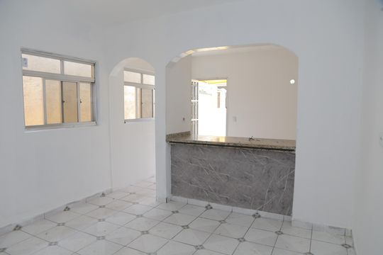 Casa para alugar com 1 quarto, 60m² em Vila Zefira, São Paulo