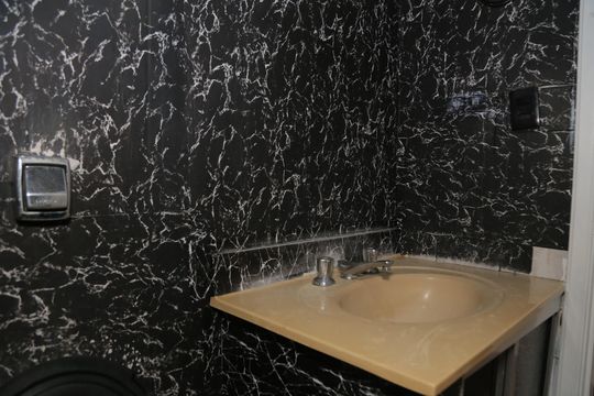 Pia do banheiro de casa para alugar com 1 quarto, 60m² em Vila Zefira, São Paulo