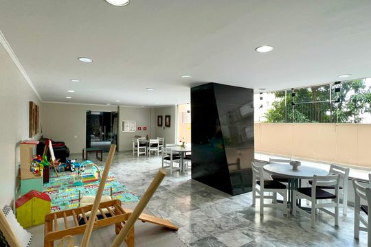 Brinquedoteca / Salão de Festa de apartamento à venda com 3 quartos, 215m² em Jardim Paulista, São Paulo