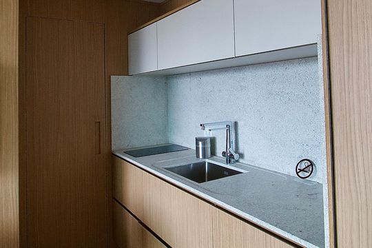 Cozinha de apartamento para alugar com 1 quarto, 35m² em Centro, Curitiba