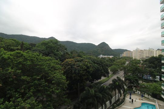 Varanda de kitnet/studio para alugar com 1 quarto, 40m² em Camorim, Rio de Janeiro