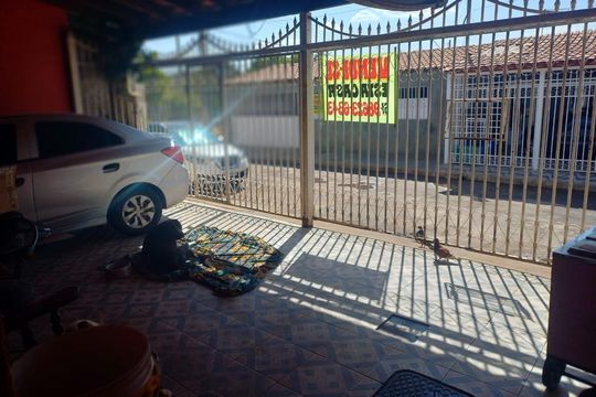 Casa à venda com 3 quartos, 150m² em Qr 410, Brasília