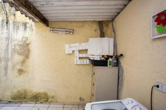 Área de Serviço de casa à venda com 3 quartos, 200m² em Jardim Rubilene, Diadema