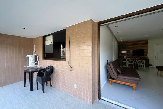 Varanda de apartamento para alugar com 2 quartos, 80m² em Barra da Tijuca, Rio de Janeiro