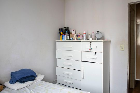 Quarto de apartamento à venda com 3 quartos, 56m² em Conjunto Residencial José Bonifácio, São Paulo