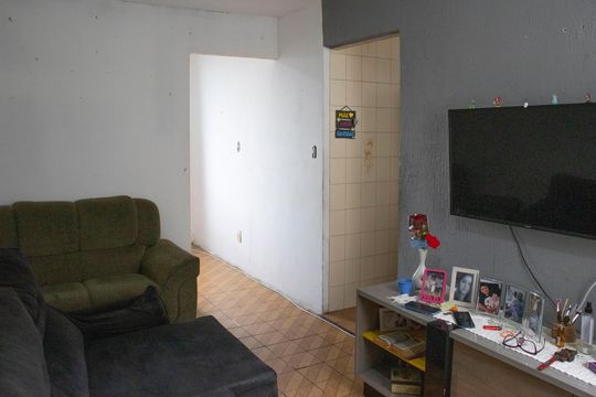 Sala de apartamento à venda com 3 quartos, 56m² em Conjunto Residencial José Bonifácio, São Paulo