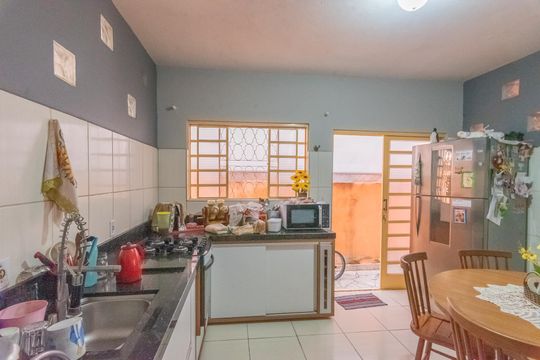 Cozinha de casa à venda com 3 quartos, 180m² em Parque Residencial Vila União, Campinas