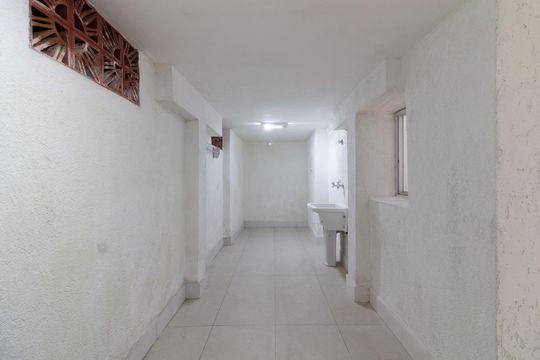 Área de Serviço de casa para alugar com 1 quarto, 45m² em Raposo Tavares, São Paulo