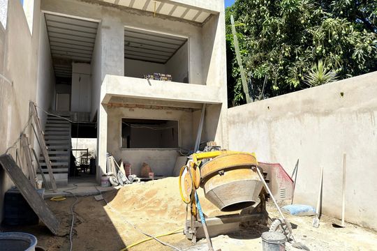 Garagem de casa à venda com 3 quartos, 360m² em Fonte Grande, Contagem