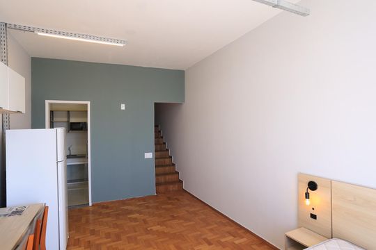 Sala/Quarto de kitnet/studio para alugar com 1 quarto, 28m² em Santo Agostinho, Belo Horizonte