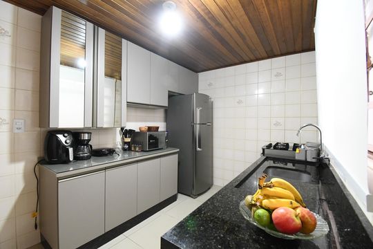 Cozinha casa 2 de casa à venda com 7 quartos, 407m² em Cajuru, Curitiba