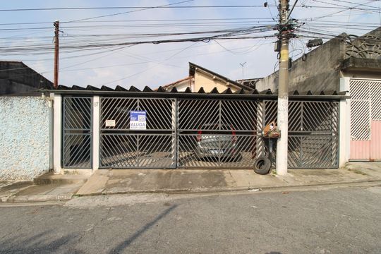 Fachada de casa para alugar com 3 quartos, 300m² em Jardim Camargo Novo, São Paulo