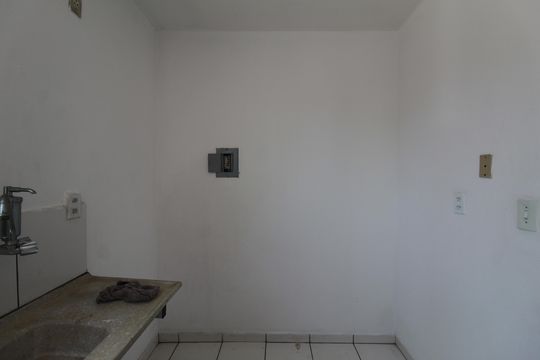 Cozinha e Área de Serviço de apartamento para alugar com 2 quartos, 40m² em Heliópolis, Belo Horizonte