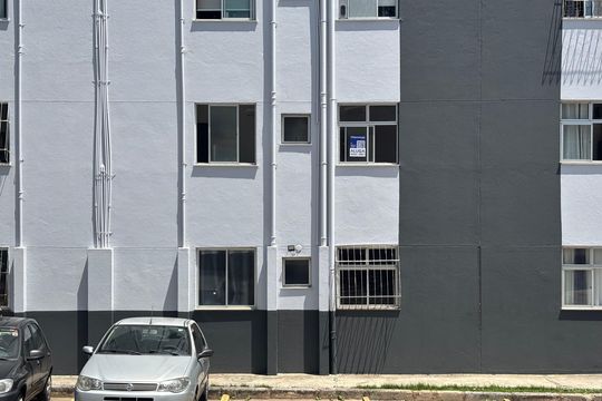 Plaquinha Instalada de apartamento para alugar com 2 quartos, 40m² em Heliópolis, Belo Horizonte