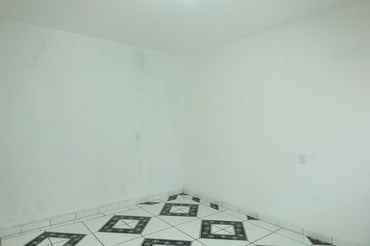 Quarto de casa para alugar com 1 quarto, 40m² em Jardim Marilu, São Paulo