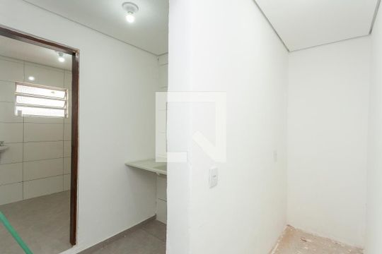 Casa à venda com 7 quartos, 320m² em Jardim Nizia, São Paulo