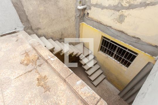 Casa à venda com 7 quartos, 320m² em Jardim Nizia, São Paulo