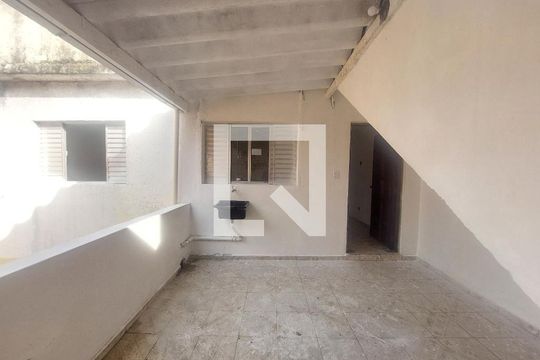 Casa à venda com 7 quartos, 320m² em Jardim Nizia, São Paulo