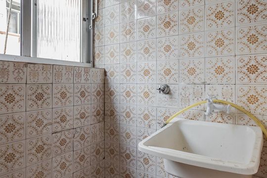 Cozinha e Área de Serviço de apartamento para alugar com 1 quarto, 50m² em Jardim Dona Leopoldina, Porto Alegre
