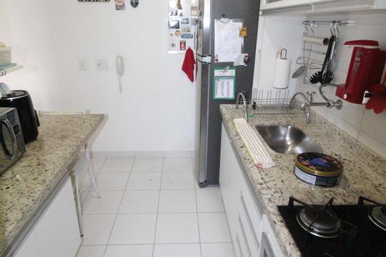 Cozinha de apartamento para alugar com 2 quartos, 74m² em Parque Residencial Aquarius, São José dos Campos