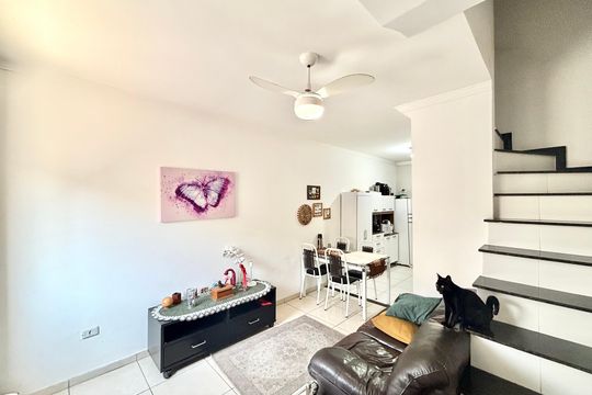 Sala de casa à venda com 2 quartos, 110m² em Jardim Belem, São Paulo