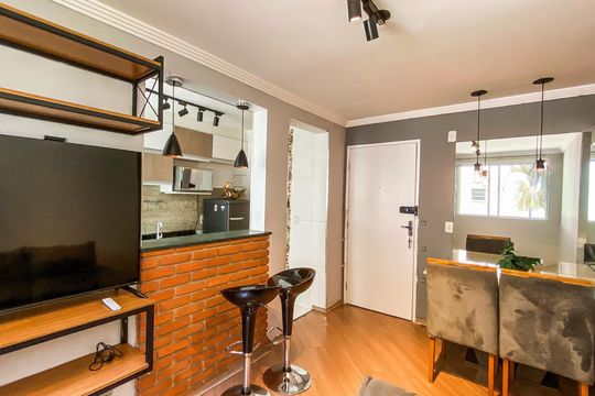Sala  de apartamento à venda com 2 quartos, 55m² em Jardim Santa Teresinha, São Paulo