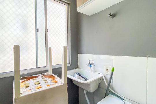 Área de Serviço de apartamento à venda com 2 quartos, 55m² em Jardim Santa Teresinha, São Paulo