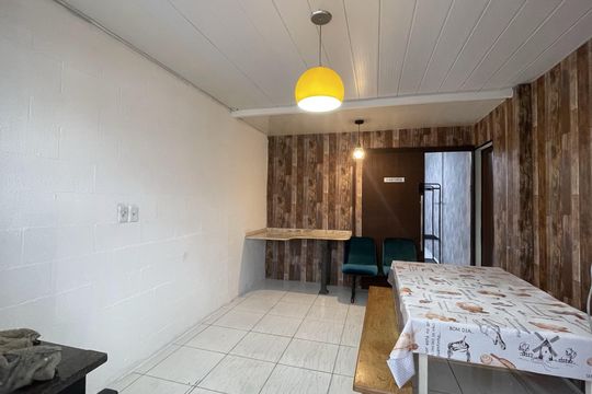 Kitnet/Studio para alugar com 1 quarto, 45m² em Ceniro Martins, São José