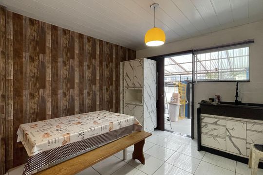 Cozinha de kitnet/studio para alugar com 1 quarto, 45m² em Ceniro Martins, São José