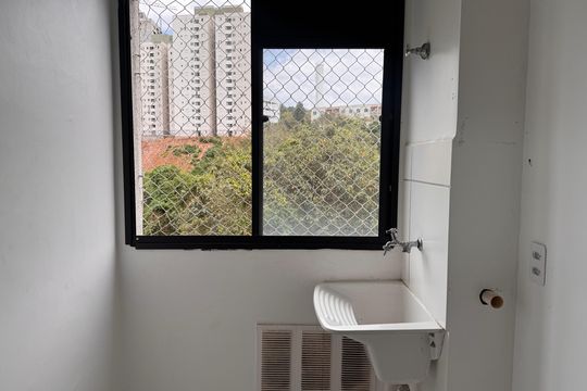 Área de Serviço de apartamento para alugar com 2 quartos, 42m² em Lageado, Cotia