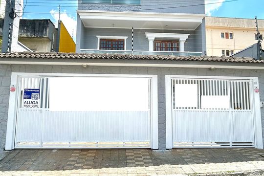 Placa instalada na fachada do imóvel de casa para alugar com 5 quartos, 400m² em Macedo, Guarulhos