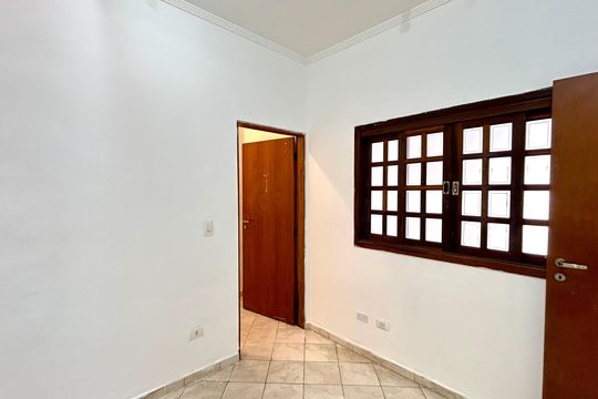 Casa para alugar com 5 quartos, 400m² em Macedo, Guarulhos