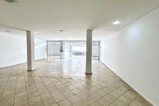 Garagem de casa para alugar com 5 quartos, 400m² em Macedo, Guarulhos
