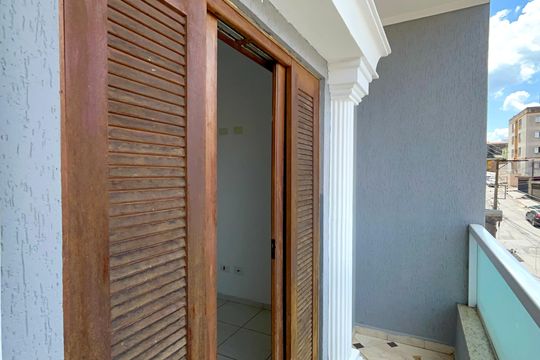 Sacada de casa para alugar com 5 quartos, 400m² em Macedo, Guarulhos