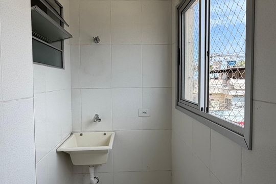 Apartamento para alugar com 2 quartos, 58m² em Parque Jose Alex Andre, Carapicuíba