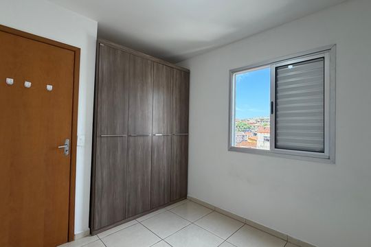 Apartamento para alugar com 2 quartos, 58m² em Parque Jose Alex Andre, Carapicuíba