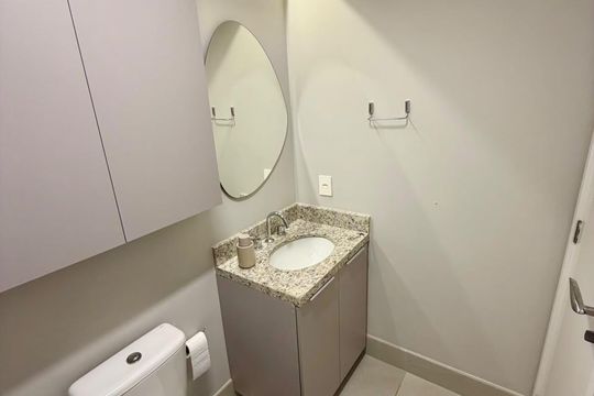Banheiro 1 de apartamento à venda com 2 quartos, 55m² em Passo d’Areia, Porto Alegre