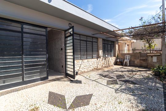 Garagem de casa para alugar com 2 quartos, 320m² em Jardim Aurelia, Campinas