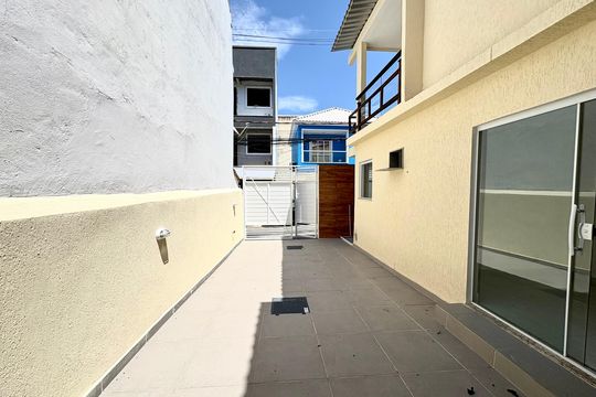 Garagem de casa de condomínio para alugar com 2 quartos, 120m² em Taquara, Rio de Janeiro