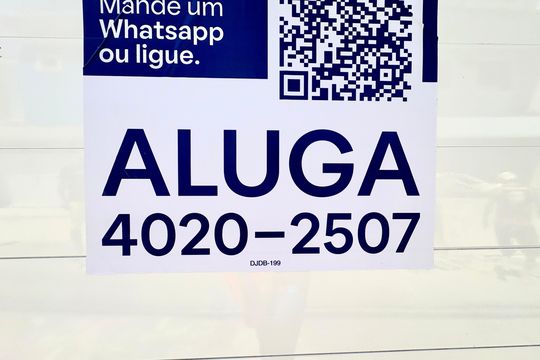 Fachada de casa de condomínio para alugar com 2 quartos, 120m² em Taquara, Rio de Janeiro