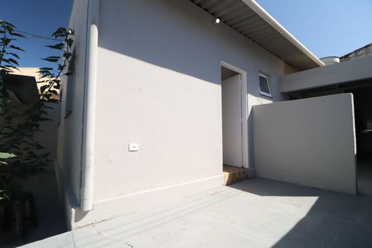 Fachada de casa para alugar com 3 quartos, 100m² em Brasil, Uberlândia