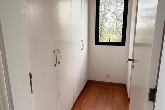 Quarto de apartamento para alugar com 4 quartos, 288m² em Paraíso do Morumbi, São Paulo