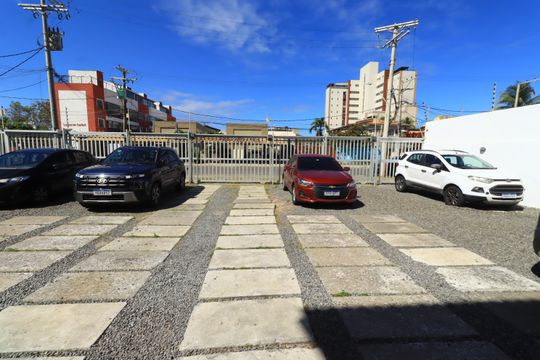 Casa para alugar com 2 quartos, 130m² em Praia do Flamengo, Salvador