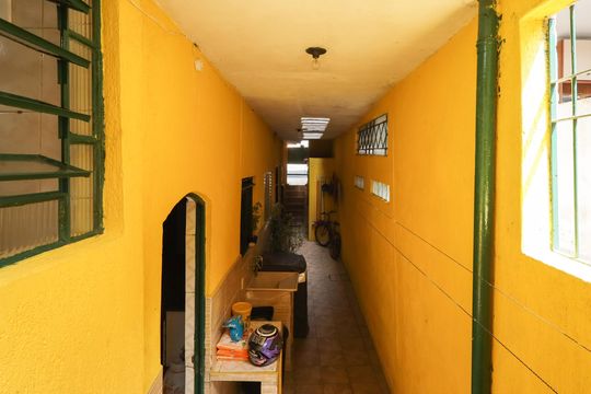 corredor de entrada de casa para alugar com 1 quarto, 40m² em Jardim Niteroi, São Paulo