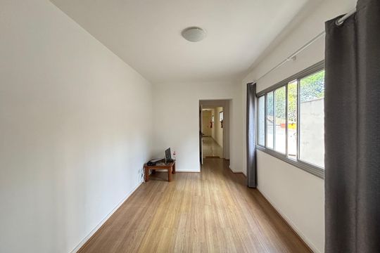 Sala de apartamento para alugar com 2 quartos, 60m² em Vila Madalena, São Paulo