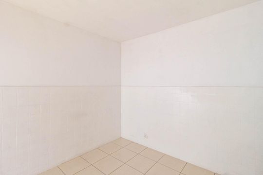 Cozinha de casa para alugar com 2 quartos, 80m² em Km 18, Osasco