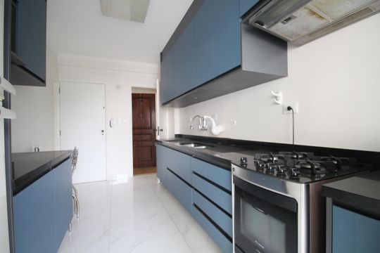 Cozinha - Armários de apartamento à venda com 2 quartos, 90m² em Real Parque, São Paulo
