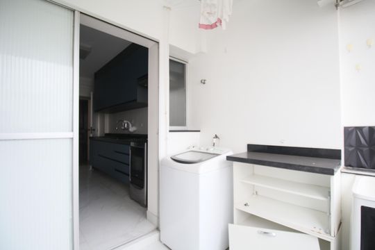 Área de Serviço de apartamento à venda com 2 quartos, 90m² em Real Parque, São Paulo