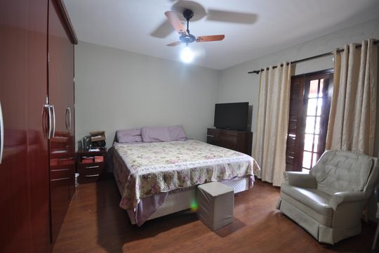 Quarto 1 de casa à venda com 3 quartos, 250m² em Jardim Neila, São Paulo