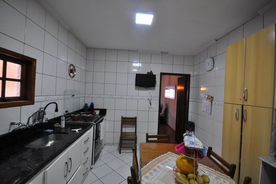 Cozinha de casa à venda com 3 quartos, 250m² em Jardim Neila, São Paulo